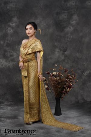 ชุดไทยเจ้าสาว ชุดไทยจักรพรรดิ์ เช่าที่แบมบี้ เวดดิ้ง ห้วยขวาง